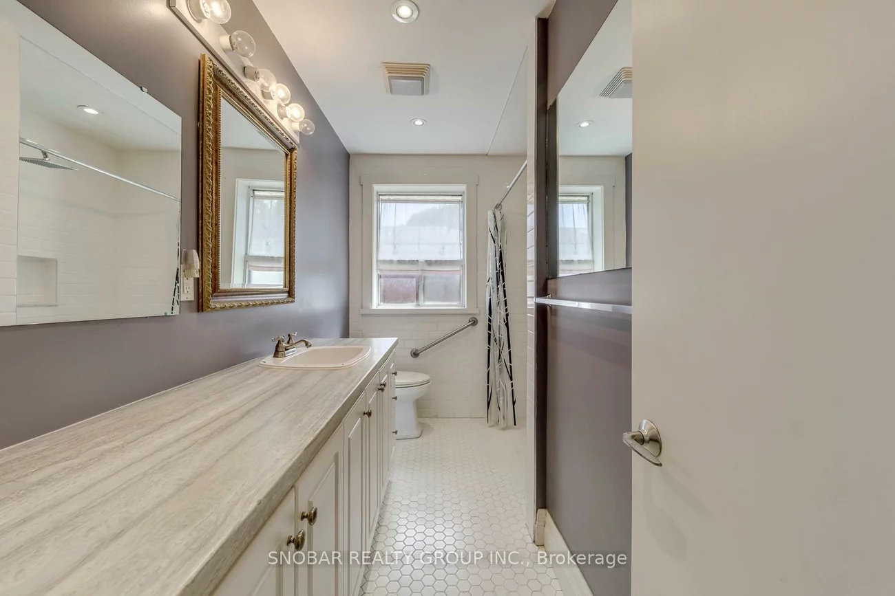 42, Newstead, Willowridge-Martingrove-Richview, Toronto