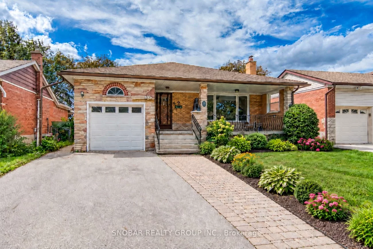 42, Newstead, Willowridge-Martingrove-Richview, Toronto