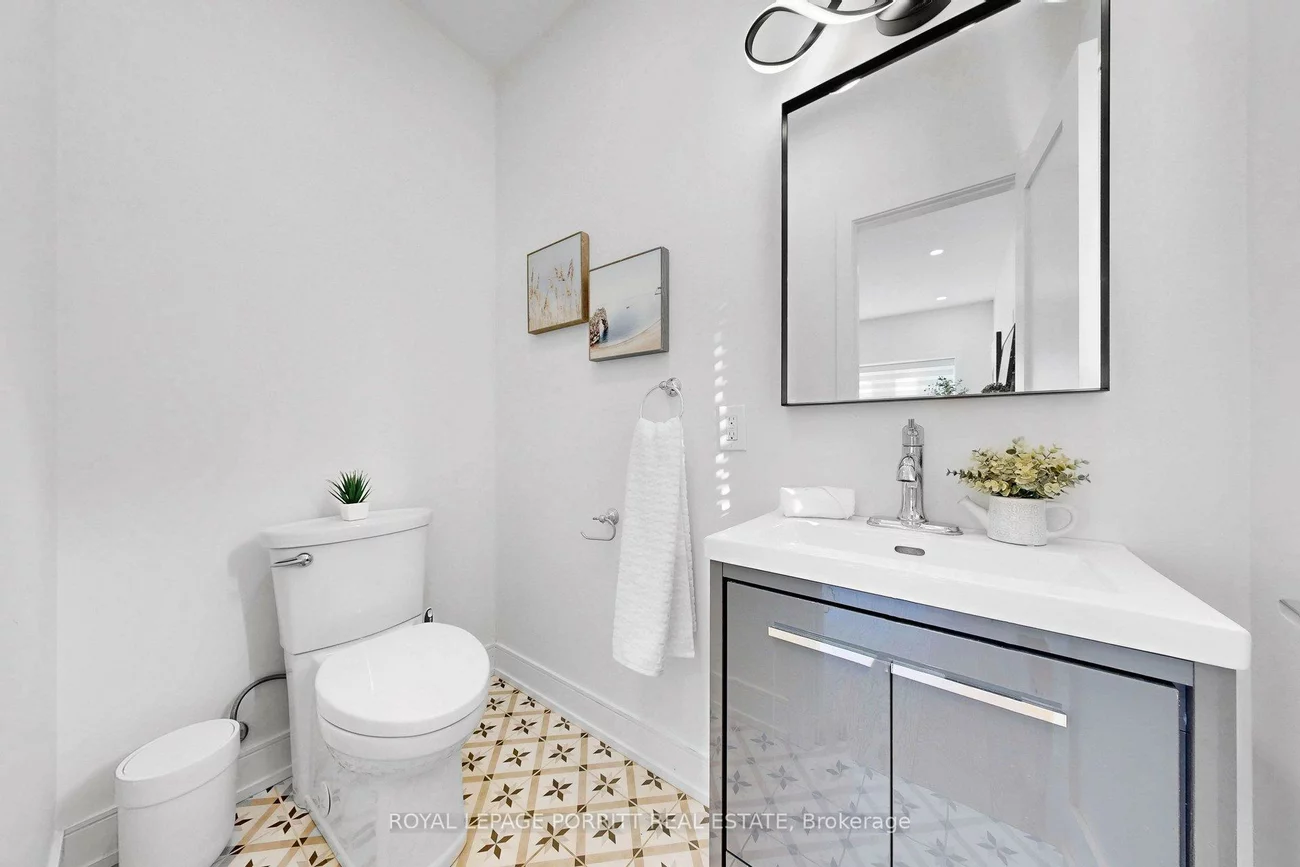 94, Edgecroft, Stonegate-Queensway, Toronto