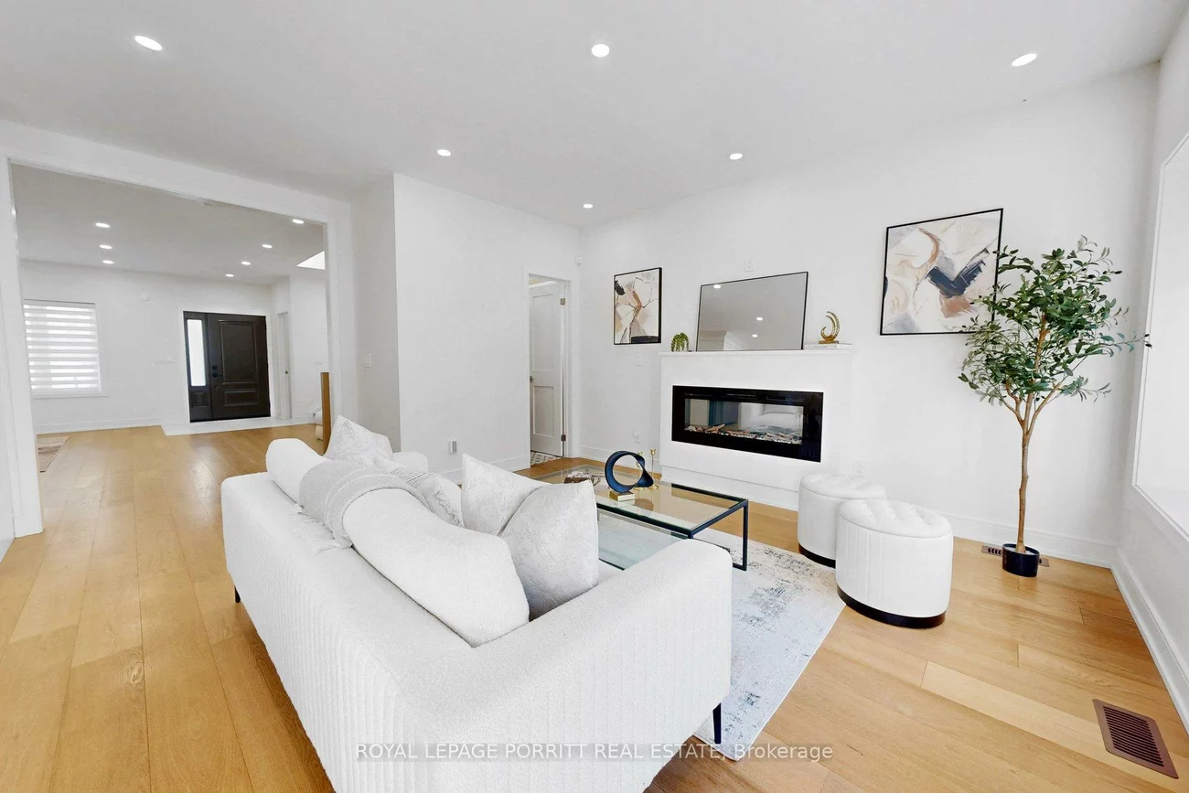 94, Edgecroft, Stonegate-Queensway, Toronto