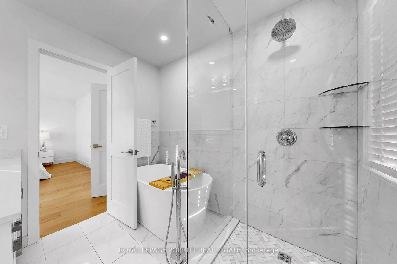 94, Edgecroft, Stonegate-Queensway, Toronto