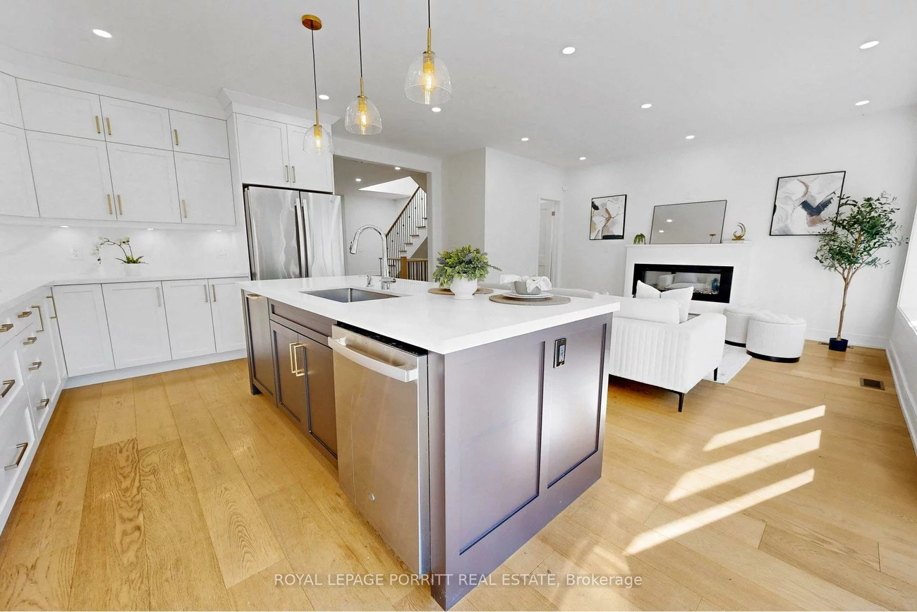 94, Edgecroft, Stonegate-Queensway, Toronto