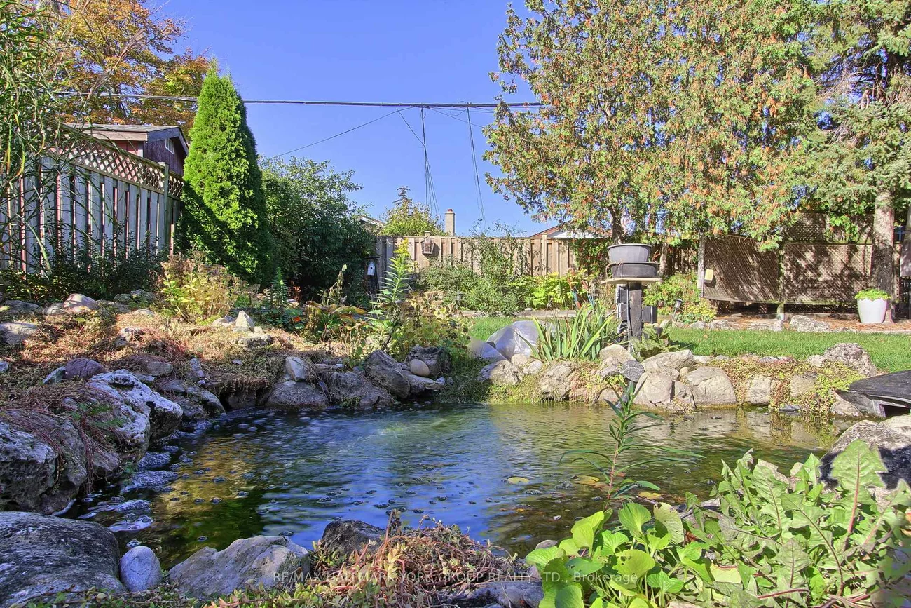 10, Harefield, Rexdale-Kipling, Toronto