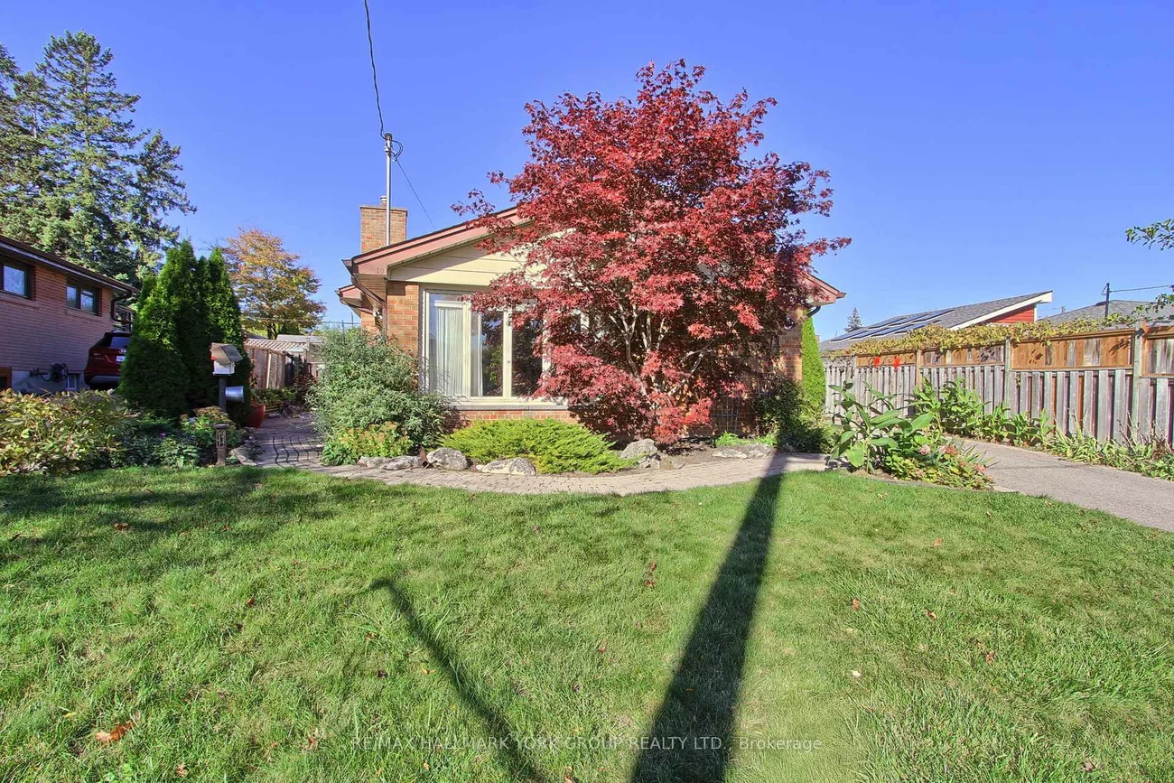 10, Harefield, Rexdale-Kipling, Toronto