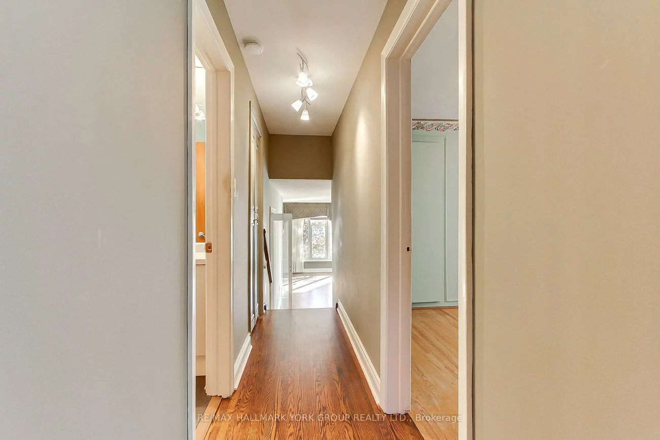 10, Harefield, Rexdale-Kipling, Toronto