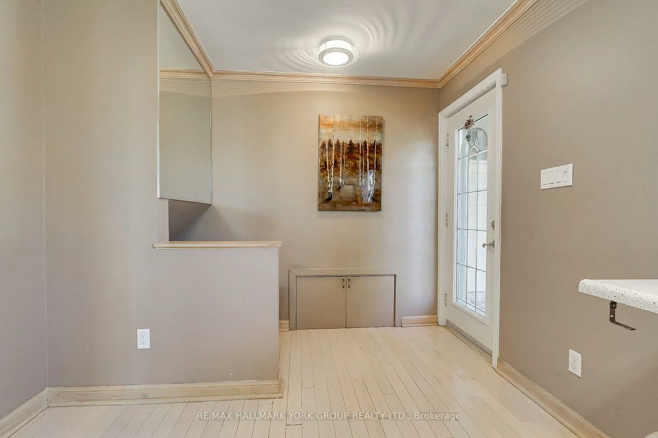 10, Harefield, Rexdale-Kipling, Toronto