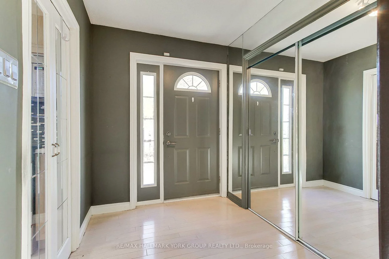 10, Harefield, Rexdale-Kipling, Toronto