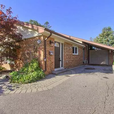 10, Harefield, Rexdale-Kipling, Toronto