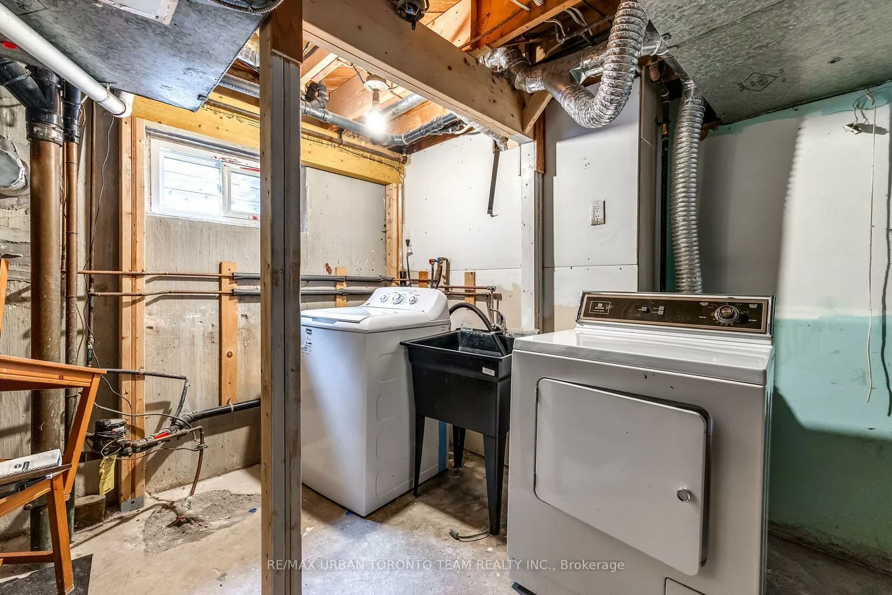 23, Wishart, Glenfield-Jane Heights, Toronto