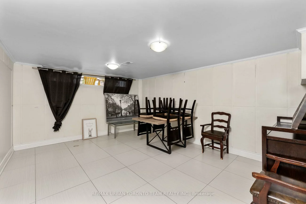 23, Wishart, Glenfield-Jane Heights, Toronto