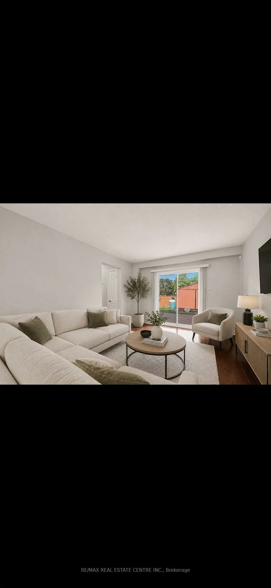 71, Sultan Pool, West Humber-Clairville, Toronto