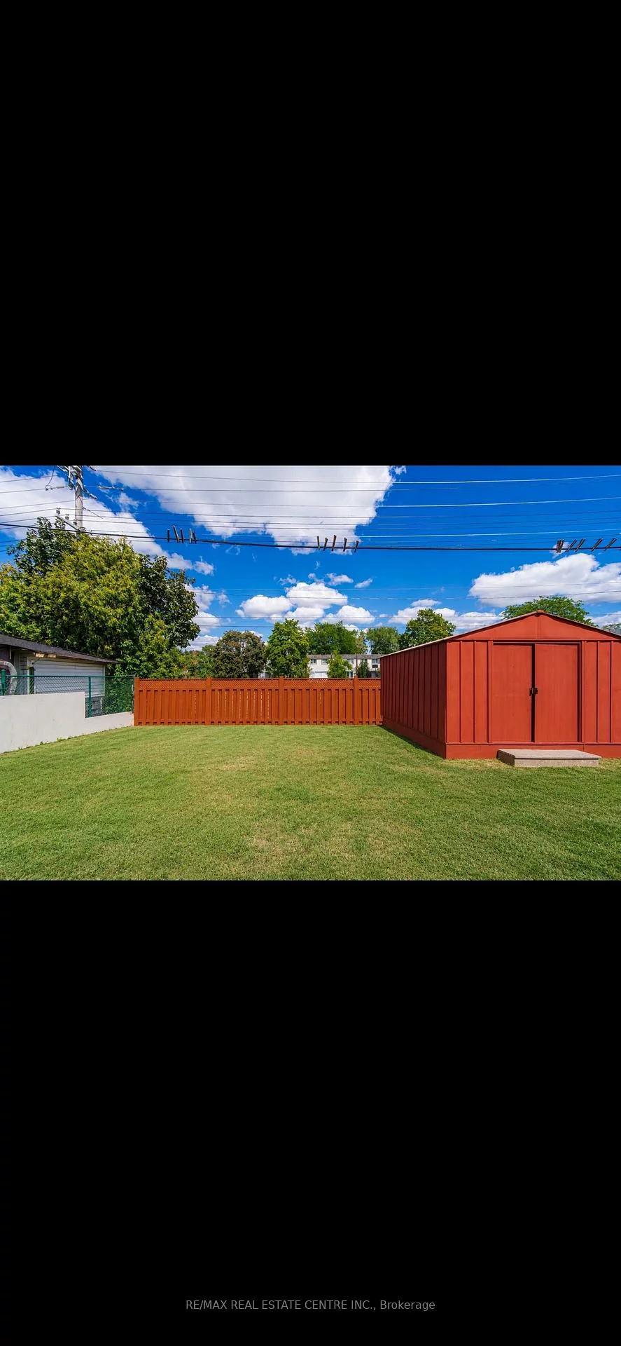 71, Sultan Pool, West Humber-Clairville, Toronto