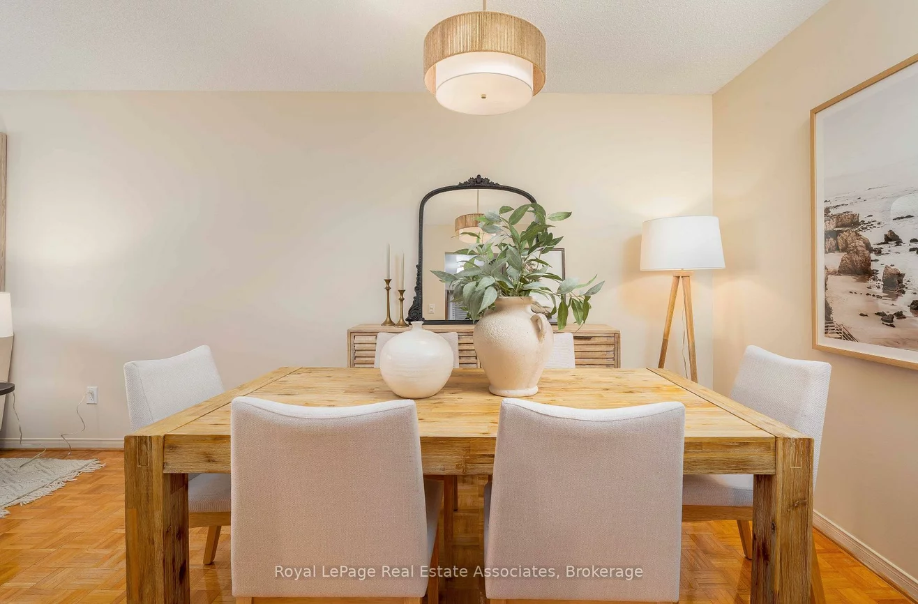 7, Capstan, Glenfield-Jane Heights, Toronto