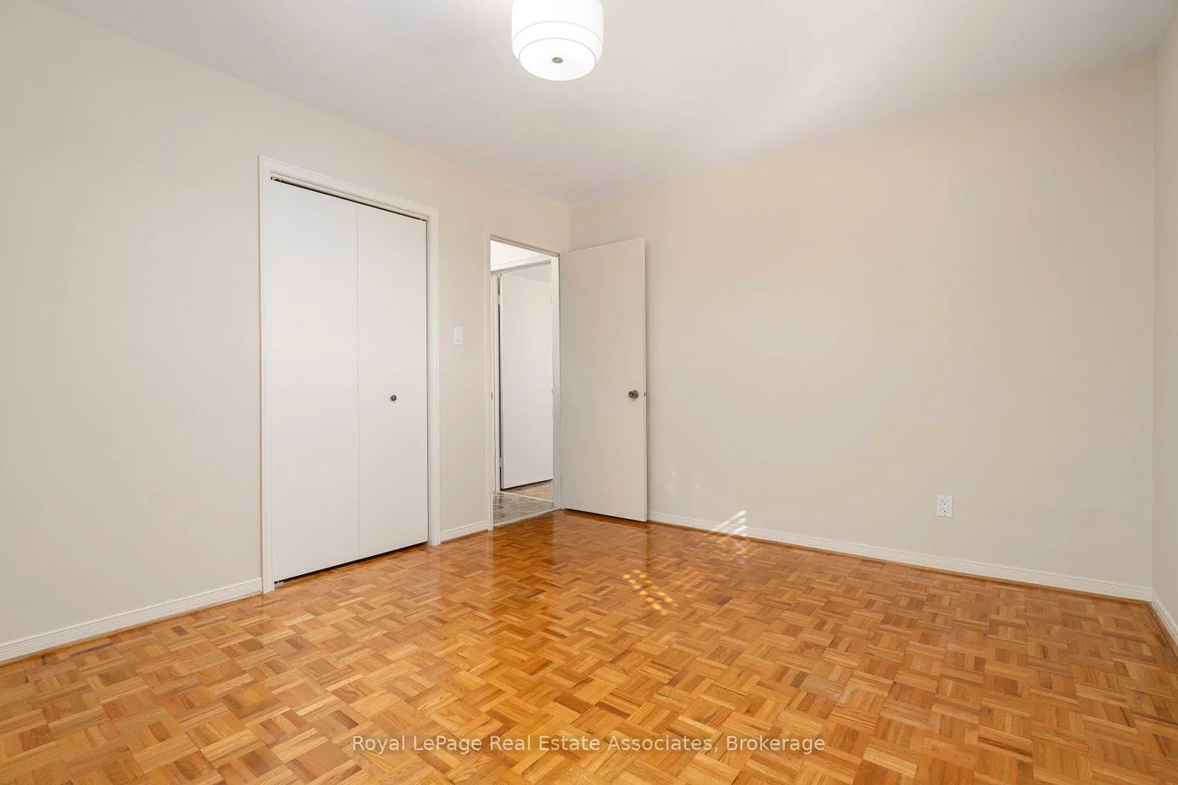 7, Capstan, Glenfield-Jane Heights, Toronto