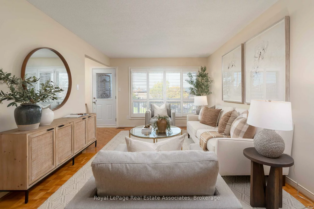 7, Capstan, Glenfield-Jane Heights, Toronto