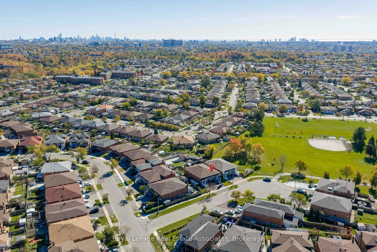 7, Capstan, Glenfield-Jane Heights, Toronto