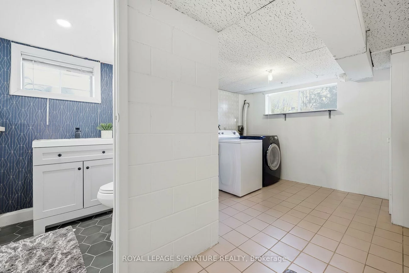 109, Glen Long, Yorkdale-Glen Park, Toronto