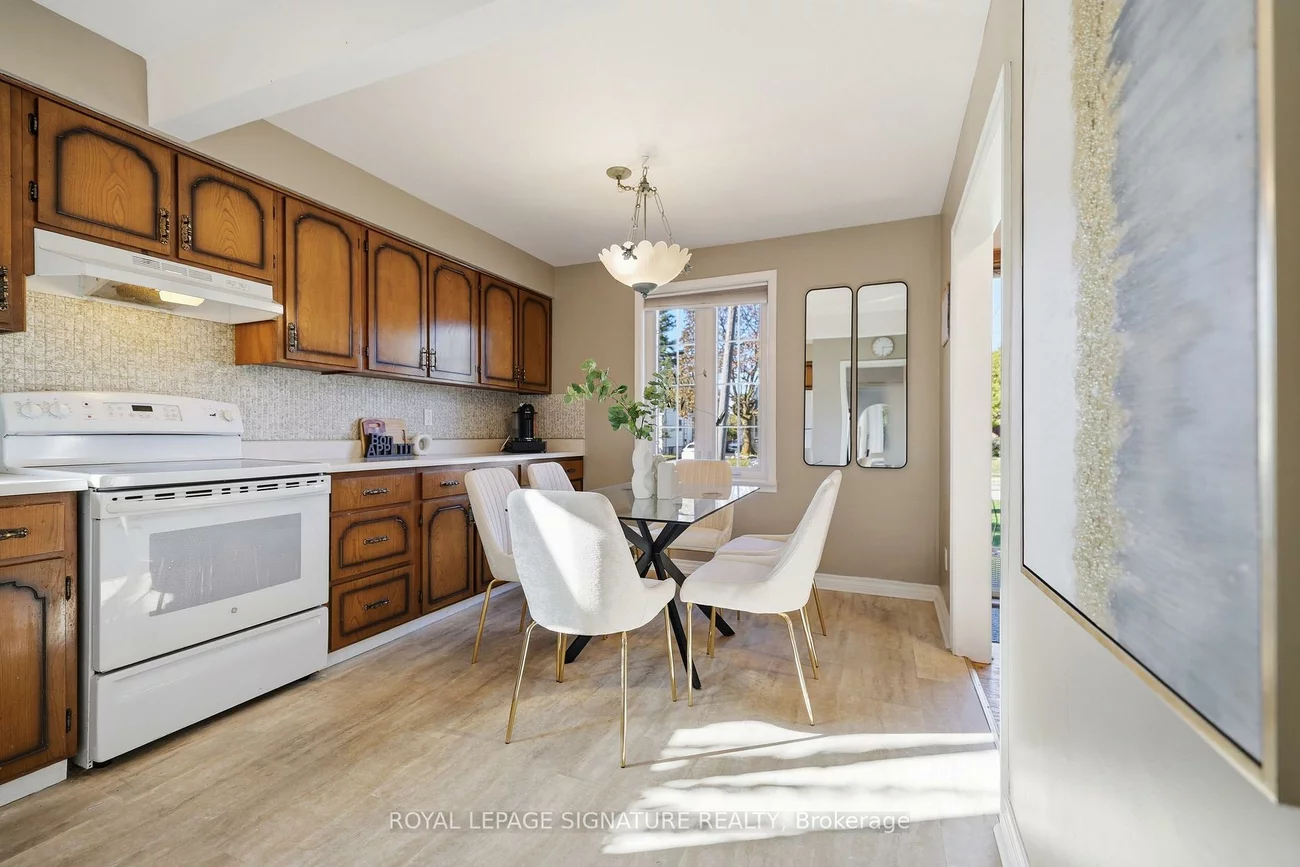 109, Glen Long, Yorkdale-Glen Park, Toronto
