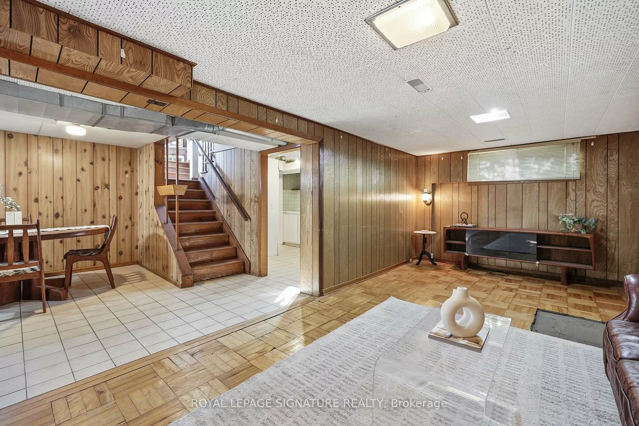 109, Glen Long, Yorkdale-Glen Park, Toronto
