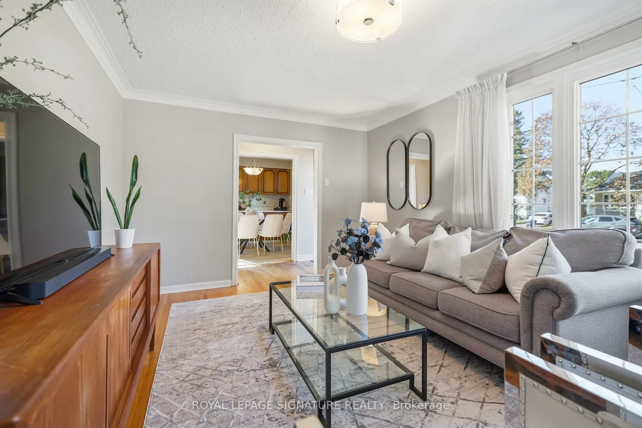 109, Glen Long, Yorkdale-Glen Park, Toronto