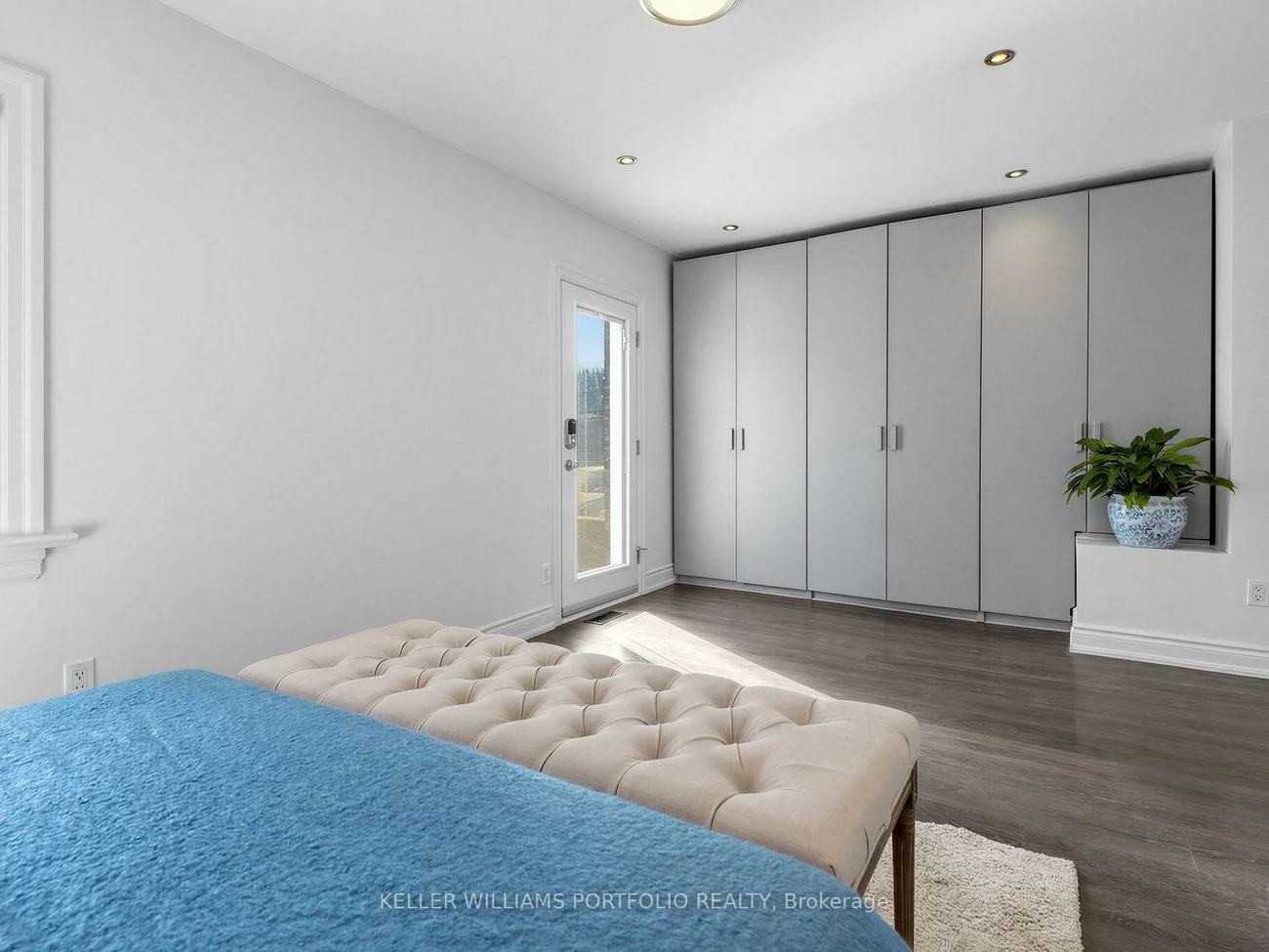 163, Lambton, Rockcliffe-Smythe, Toronto