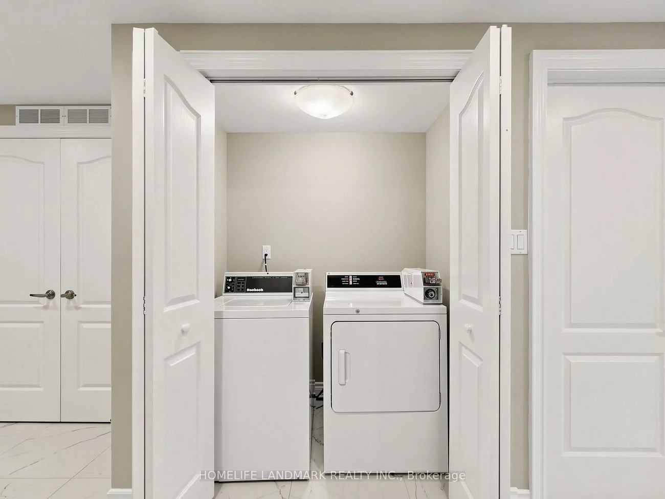 60, Delabo, York University Heights, Toronto
