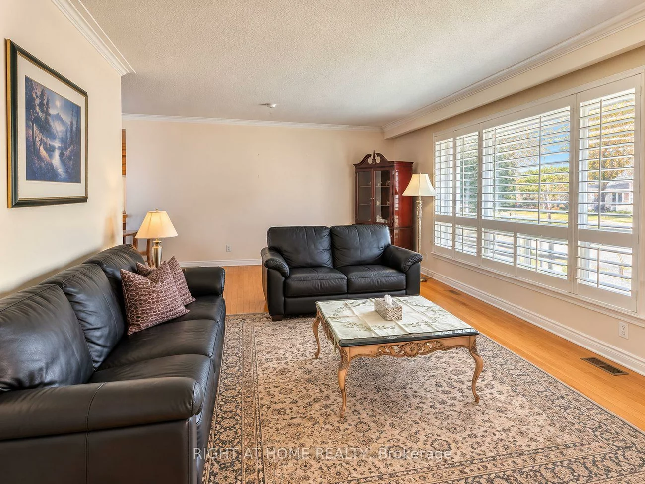 5, Renault, Humber Heights, Toronto