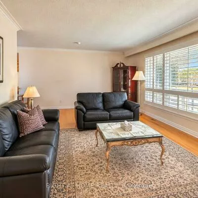 5, Renault, Humber Heights, Toronto