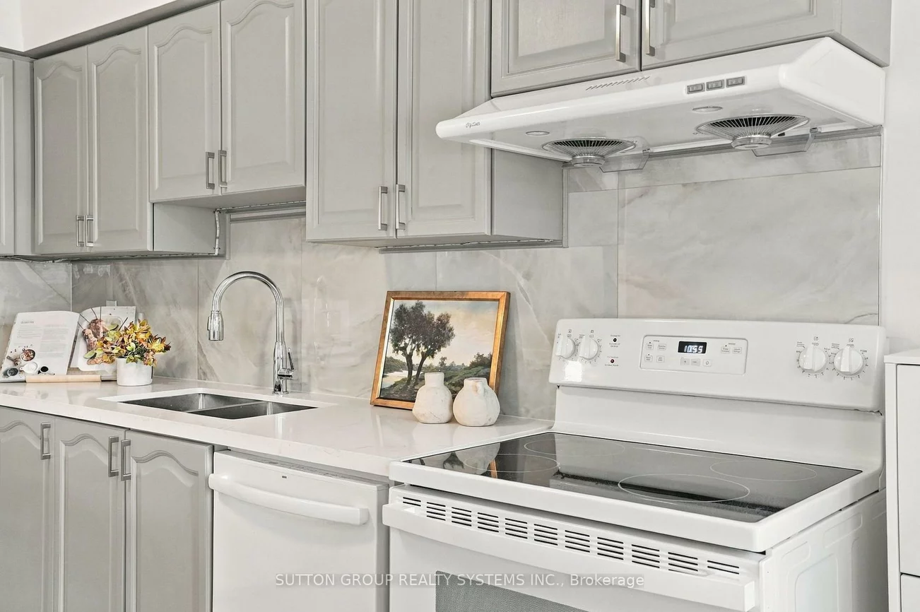 120, Tarragona, Junction Area, Toronto
