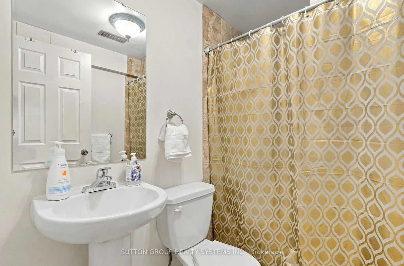 120, Tarragona, Junction Area, Toronto