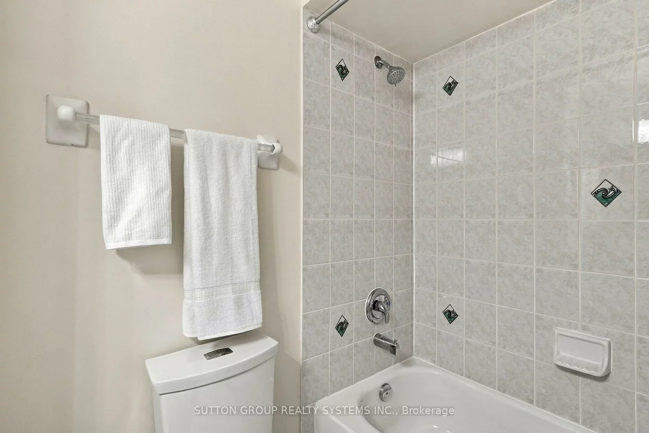 120, Tarragona, Junction Area, Toronto
