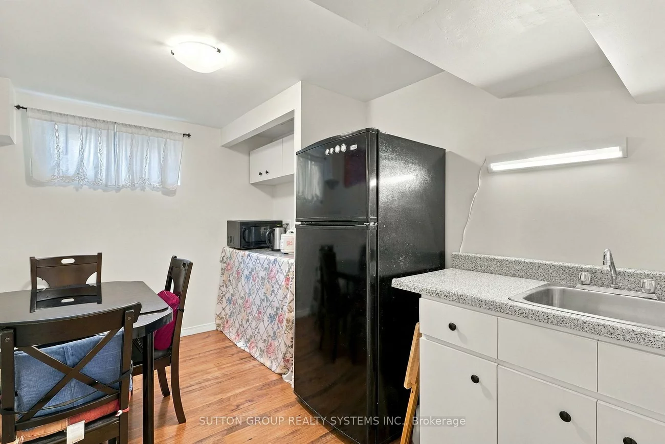 120, Tarragona, Junction Area, Toronto