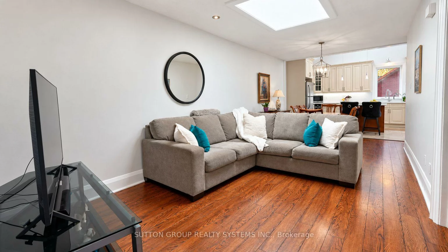 120, Brownville, Mount Dennis, Toronto