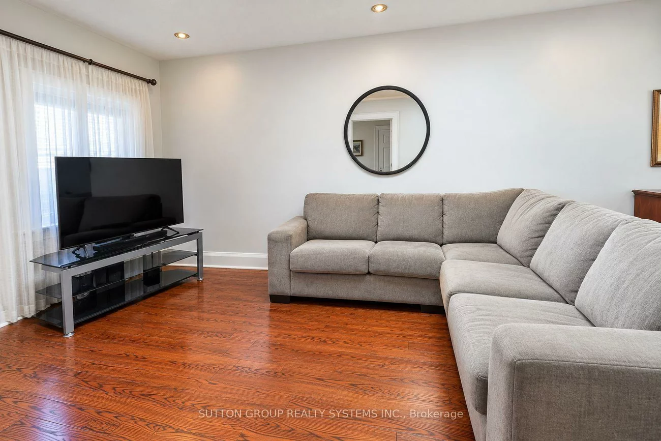 120, Brownville, Mount Dennis, Toronto