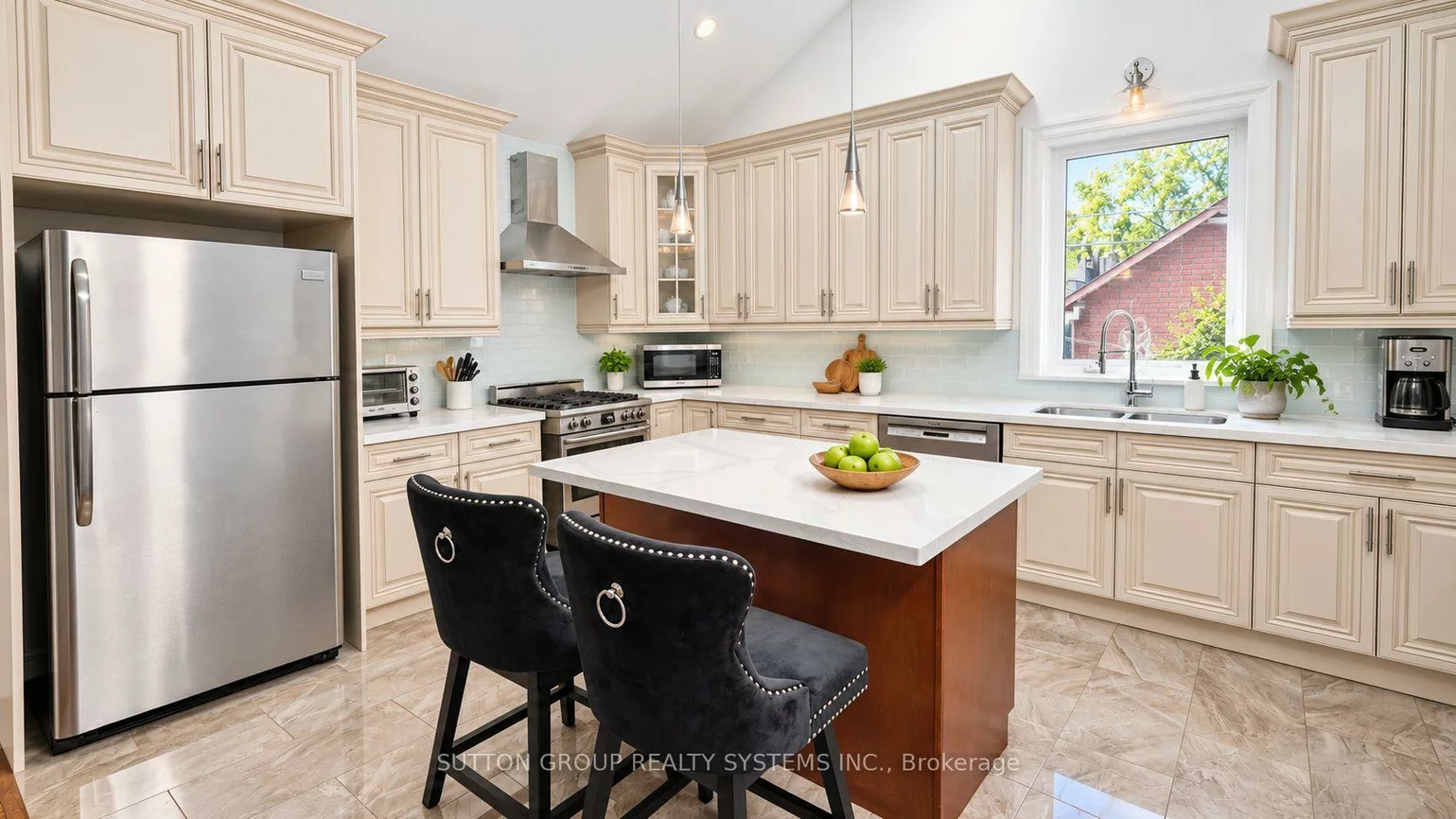 120, Brownville, Mount Dennis, Toronto