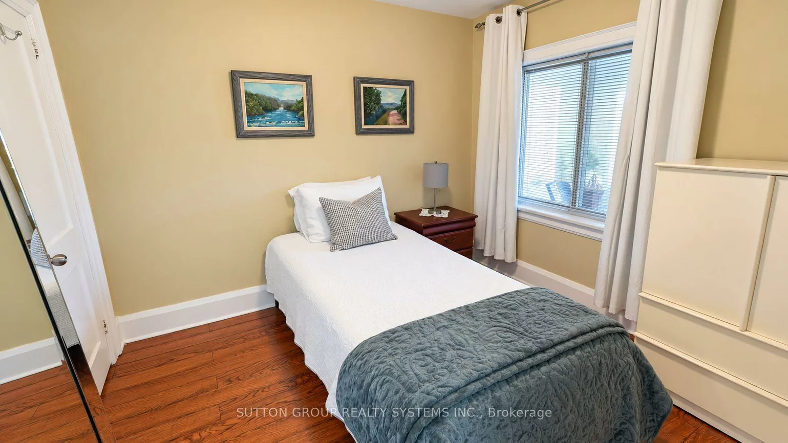 120, Brownville, Mount Dennis, Toronto