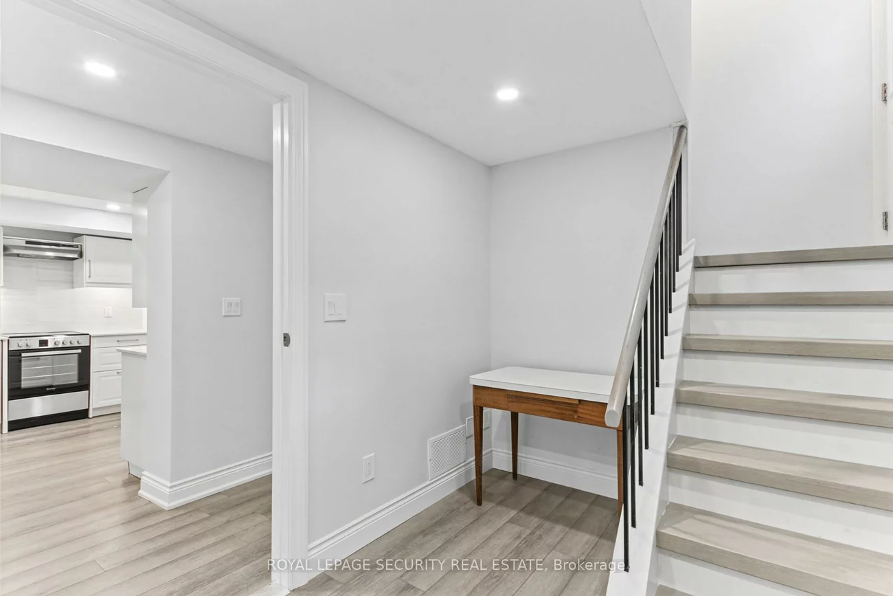6, Tewsely, Willowridge-Martingrove-Richview, Toronto