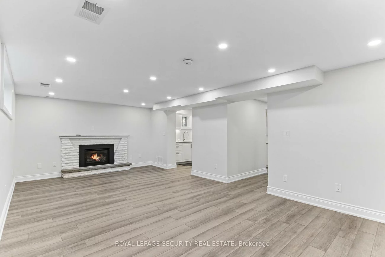 6, Tewsely, Willowridge-Martingrove-Richview, Toronto