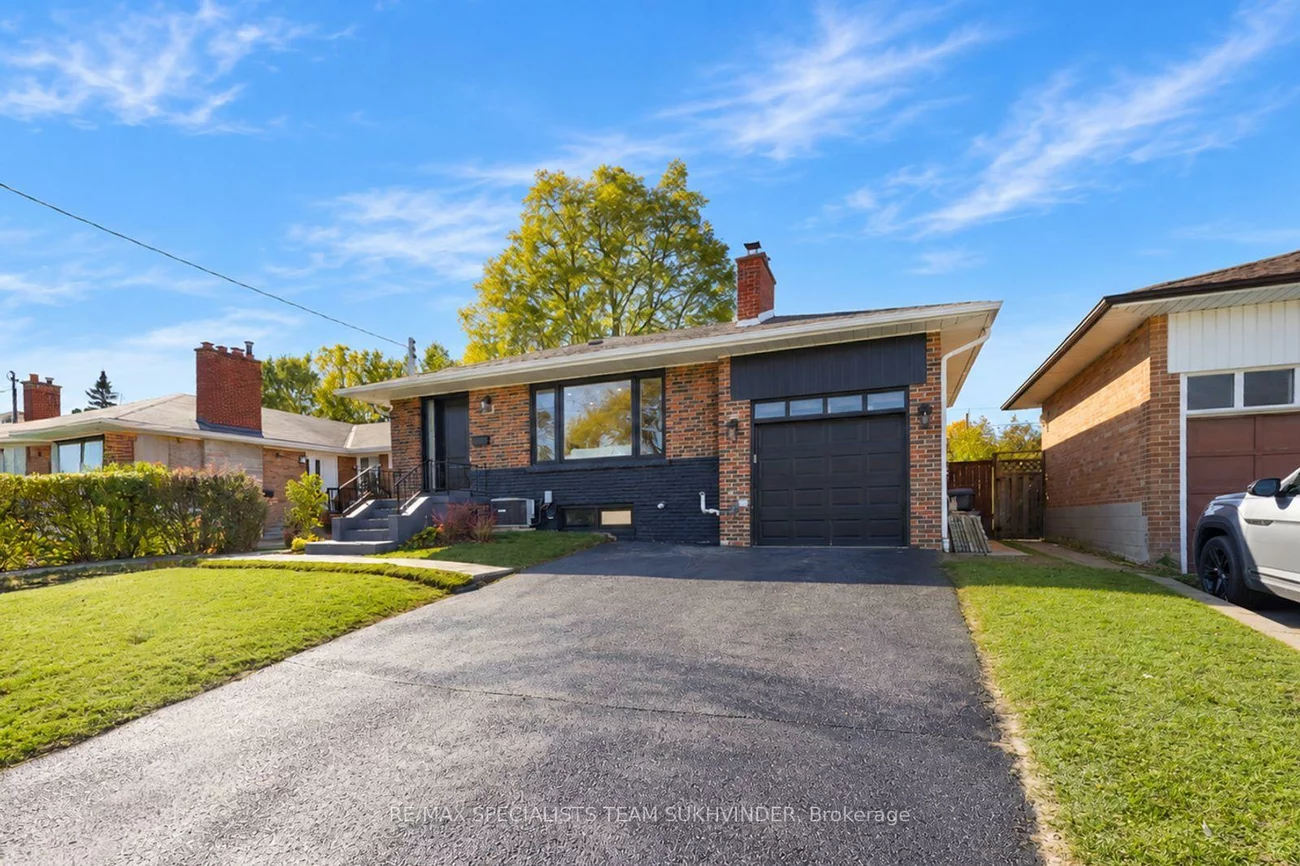 10, Dumbarton, Stonegate-Queensway, Toronto