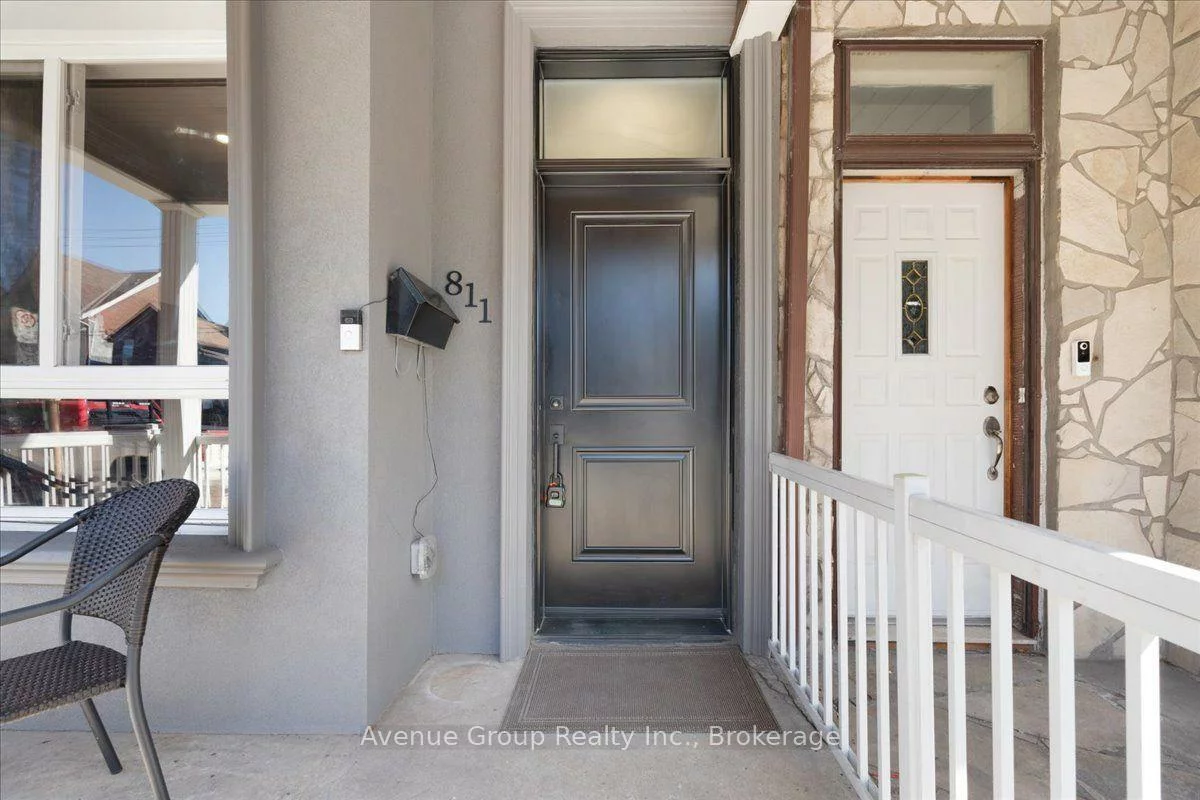 811, Dovercourt, Dovercourt-Wallace Emerson-Junction, Toronto