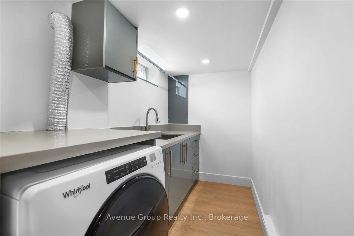 811, Dovercourt, Dovercourt-Wallace Emerson-Junction, Toronto