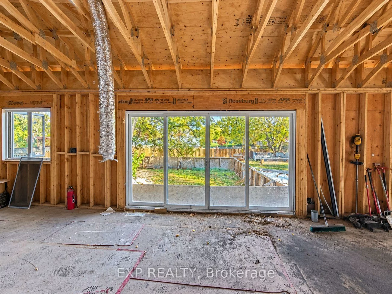 17, Windsor, Kingsview Village-The Westway, Toronto