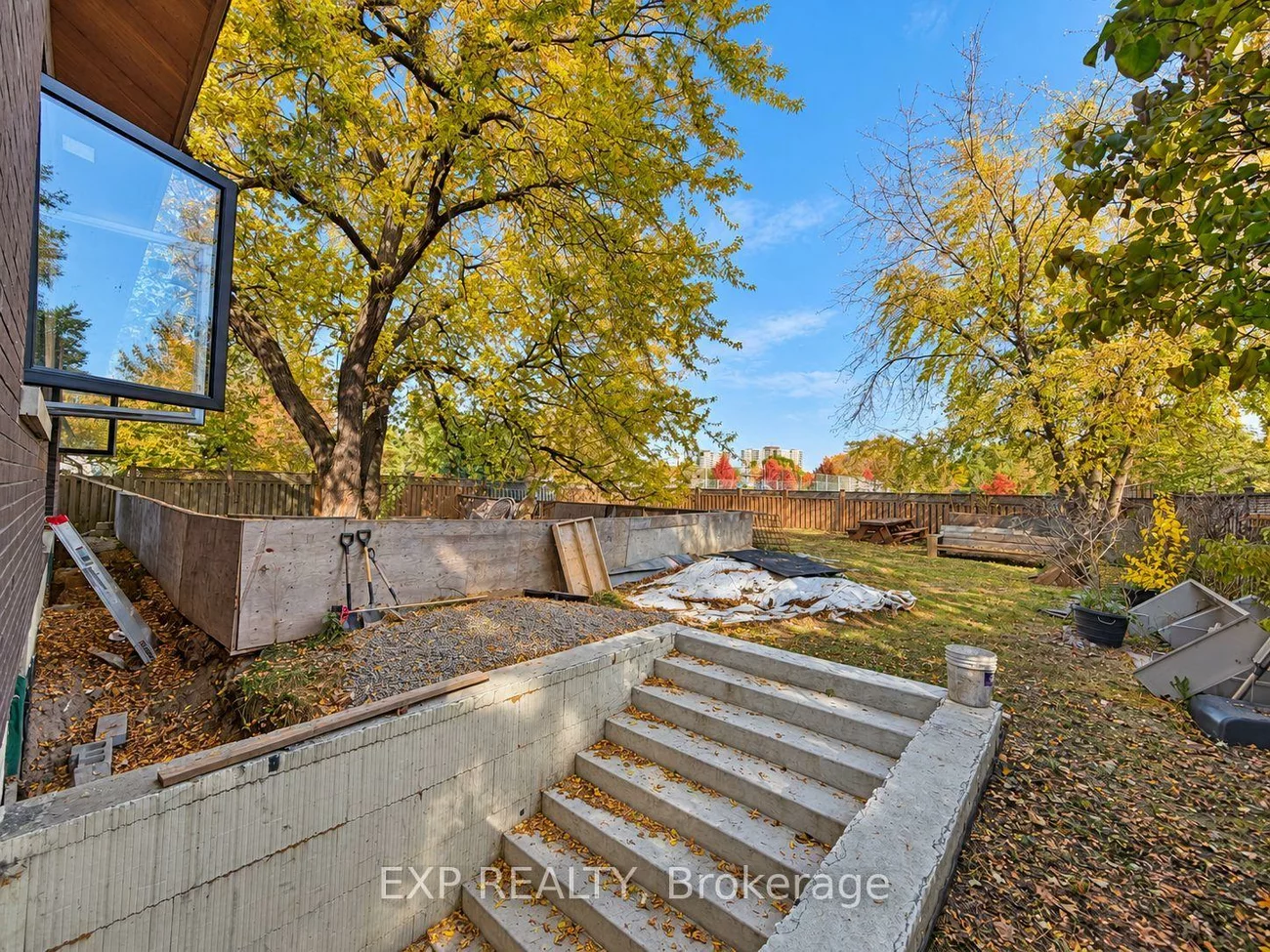 17, Windsor, Kingsview Village-The Westway, Toronto