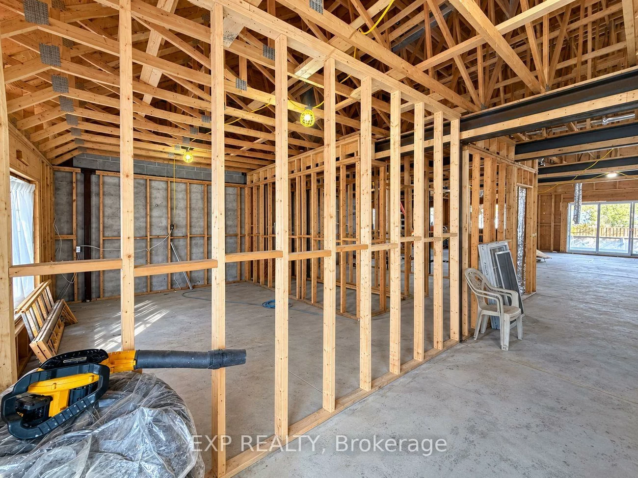 17, Windsor, Kingsview Village-The Westway, Toronto