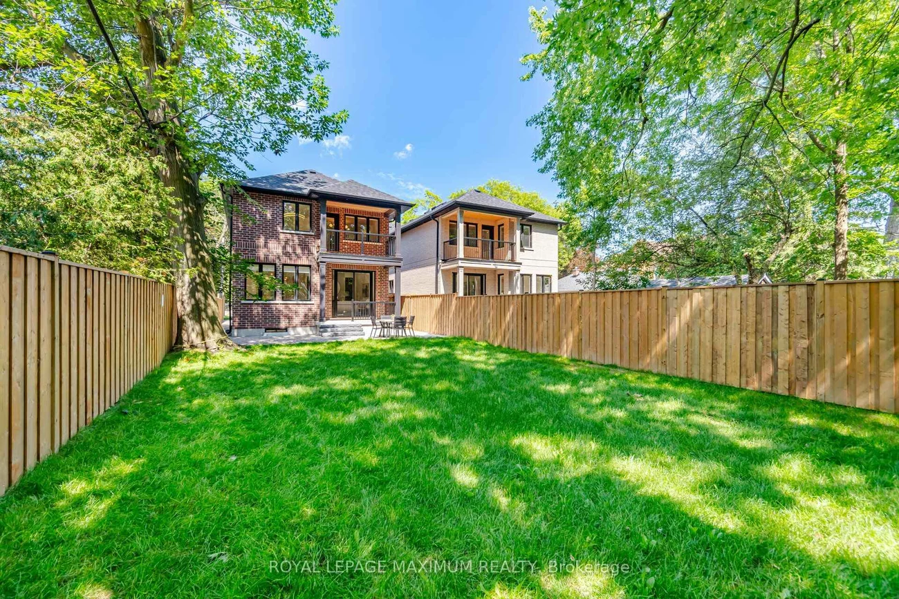 11, Park, Long Branch, Toronto
