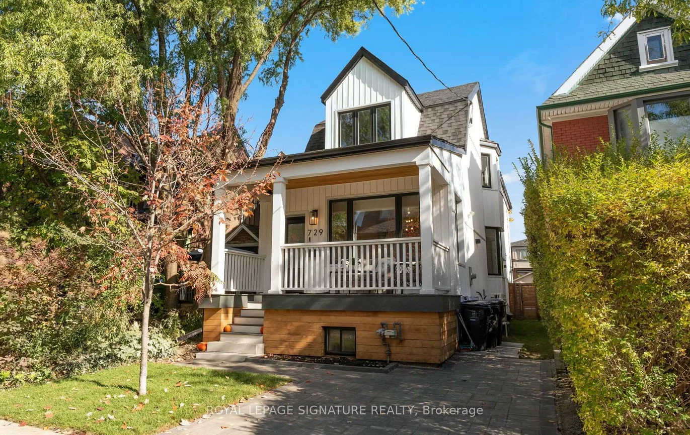729, Gladstone, Dovercourt-Wallace Emerson-Junction, Toronto