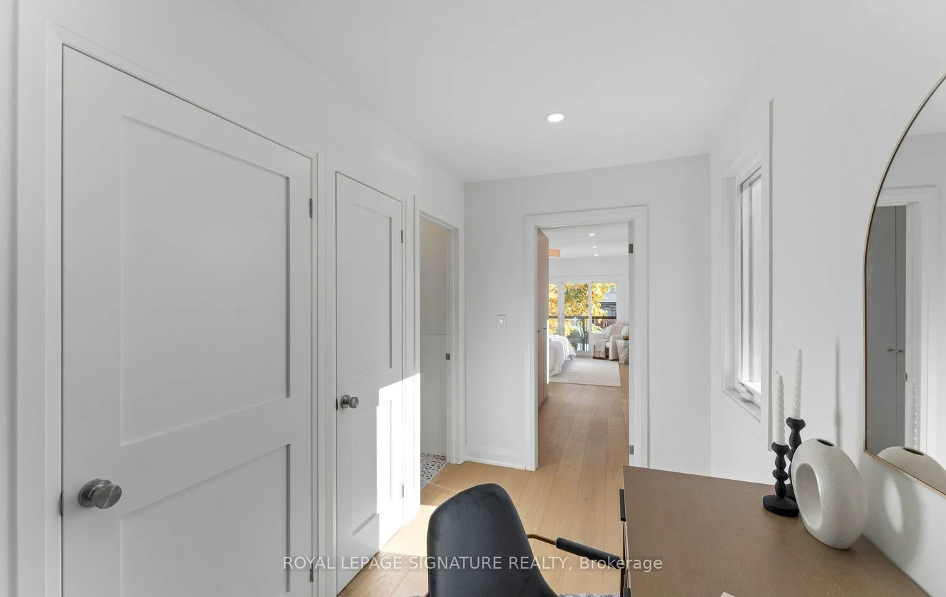 729, Gladstone, Dovercourt-Wallace Emerson-Junction, Toronto