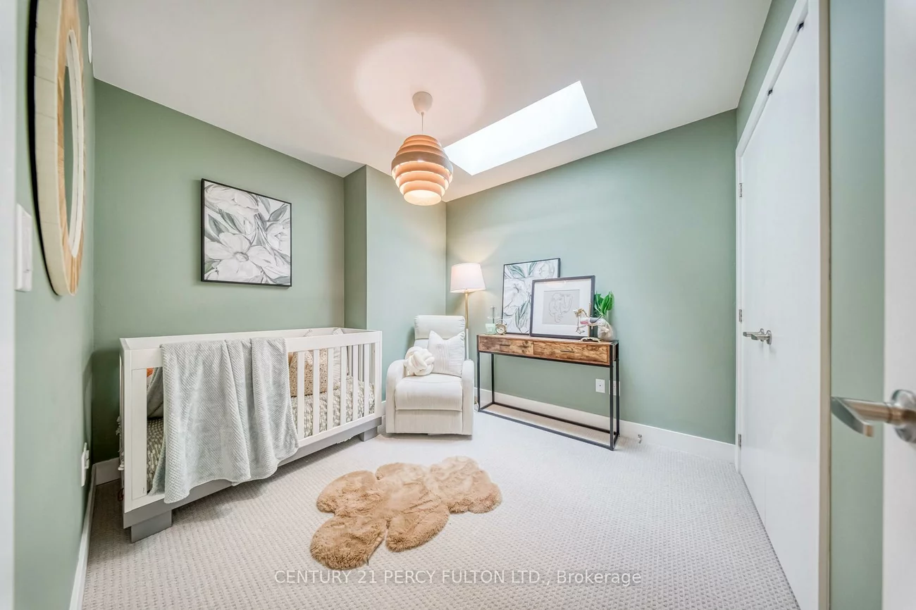 26, Ernest, Dovercourt-Wallace Emerson-Junction, Toronto