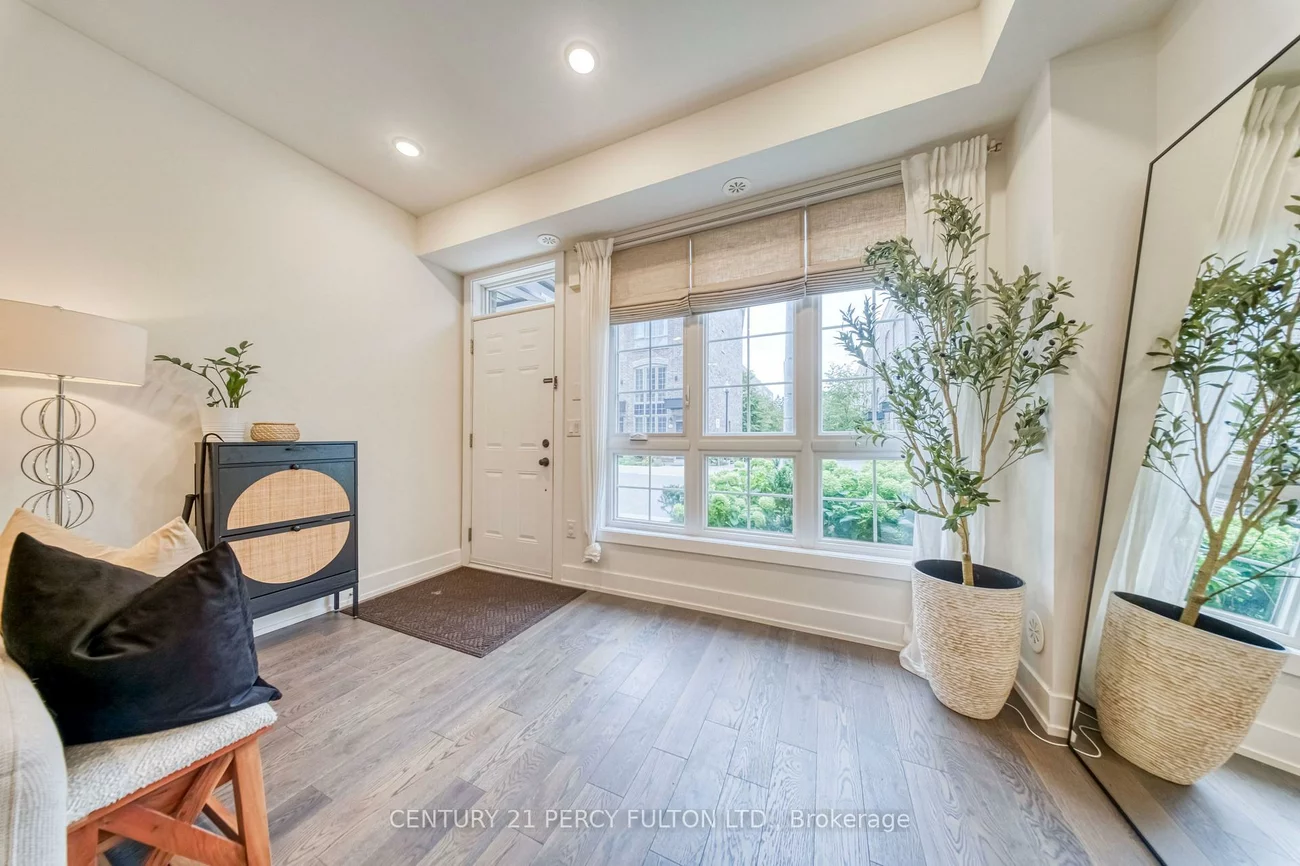 26, Ernest, Dovercourt-Wallace Emerson-Junction, Toronto