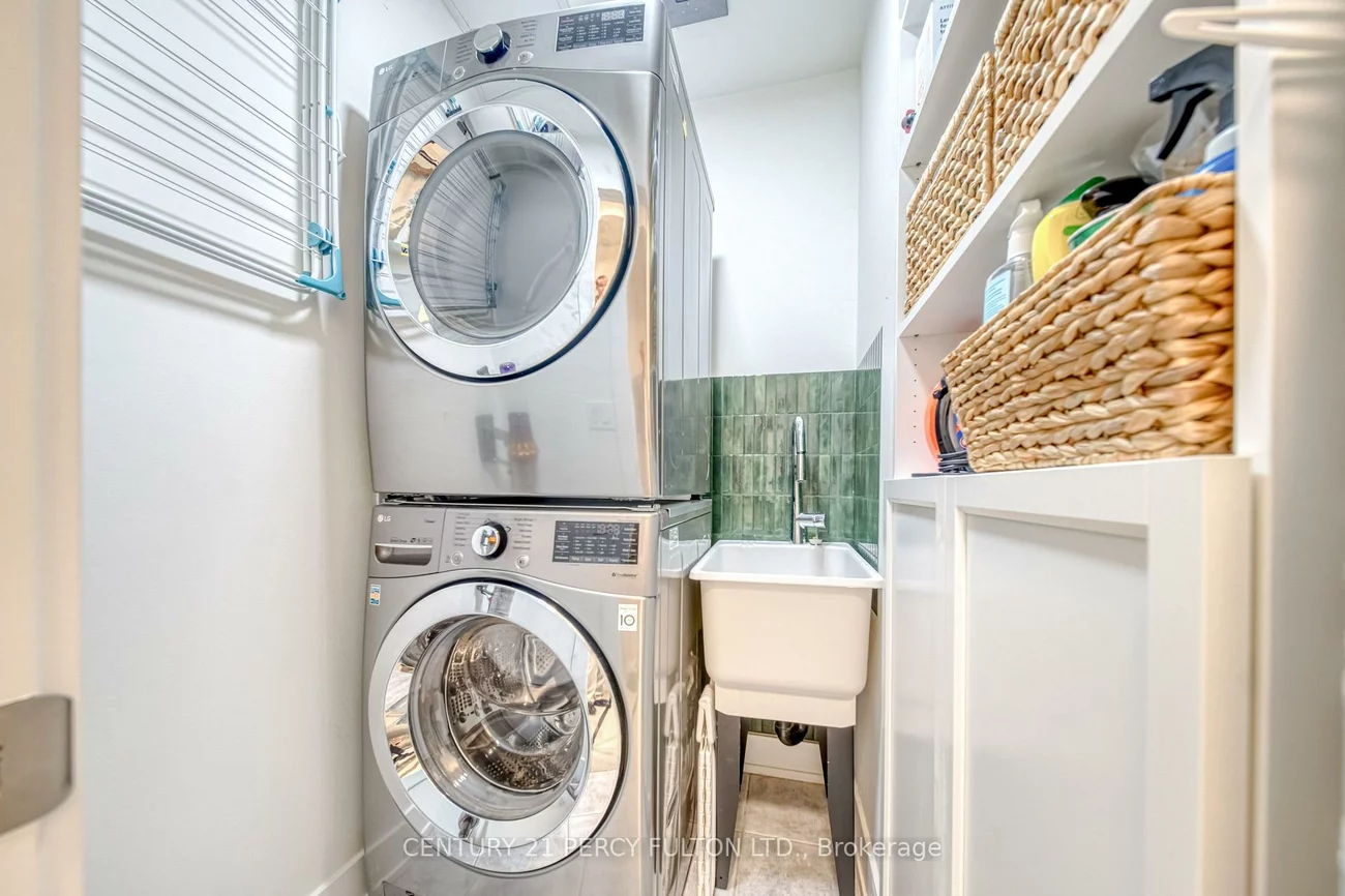 26, Ernest, Dovercourt-Wallace Emerson-Junction, Toronto